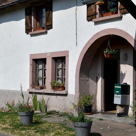 Ferme De Ma Grand-Mere Le Haut-du-Them Exterior photo